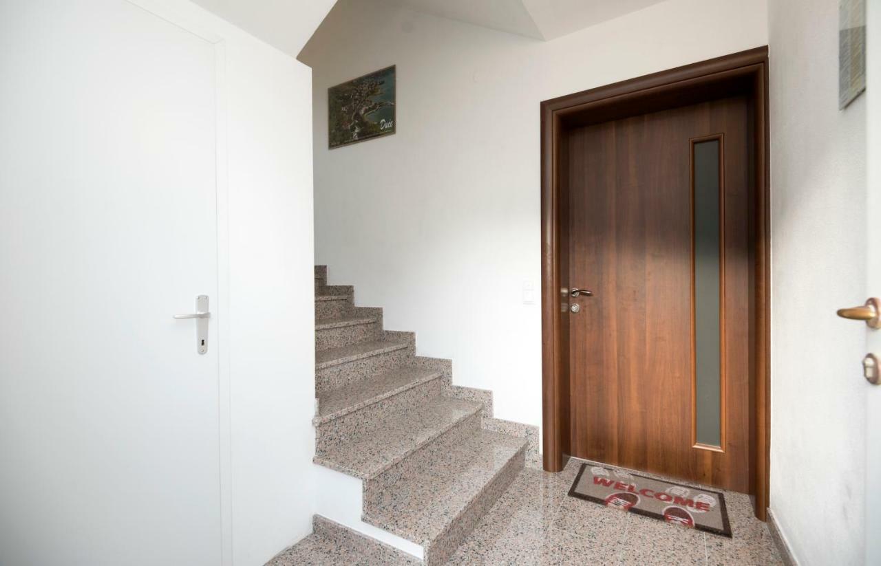 Duće Apartment Toni מראה חיצוני תמונה